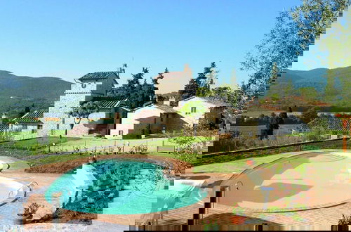 Foto 17 - Rustic Holiday Home in Corciano With Swimming Pool