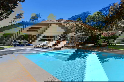 Foto 1 - Villa With Large Garden Near Etang de Laprade
