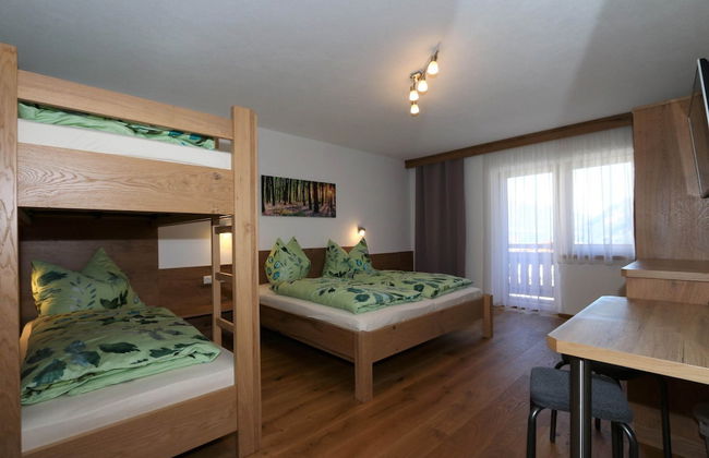 High-quality Holiday Apartment in Oberkrimml Near Waterfalls - Foto 6