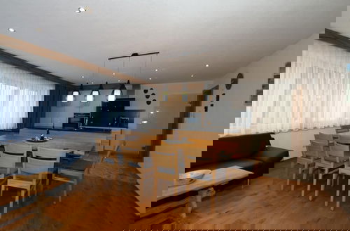 Foto 29 - High-quality Holiday Apartment in Oberkrimml Near Waterfalls