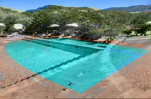 Photo 71 - Picturesque Holiday Home in Assisi With Pool