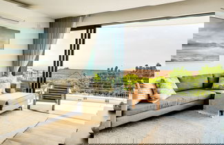 Photo 1 - Gorgeous Sea Point Apartment With Rooftop Pool at Mirabel