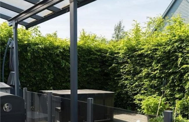 5-bed-rooms House With Jacuzzi, Free Parking, and 2 Toilets-bath in Malmö - Foto 15