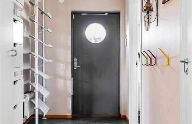 5-bed-rooms House With Jacuzzi, Free Parking, and 2 Toilets-bath in Malmö - Foto 14