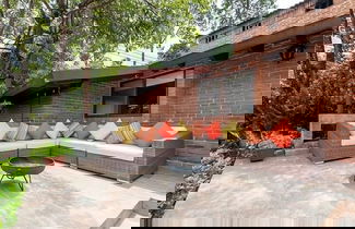 Photo 3 - Incredible Property with Huge Garden and Pool!