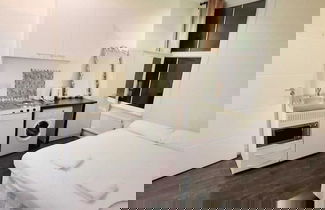 Photo 1 - Earls Court Flats selection