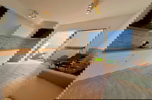 Photo 59 - Sea View Bungalow with Communal Pool