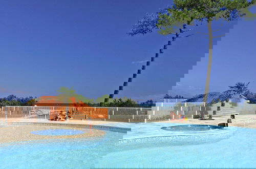 Foto 8 - Apartment in Corsica With Beach Access
