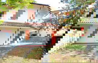 Foto 1 - Attractive Villa With Garden