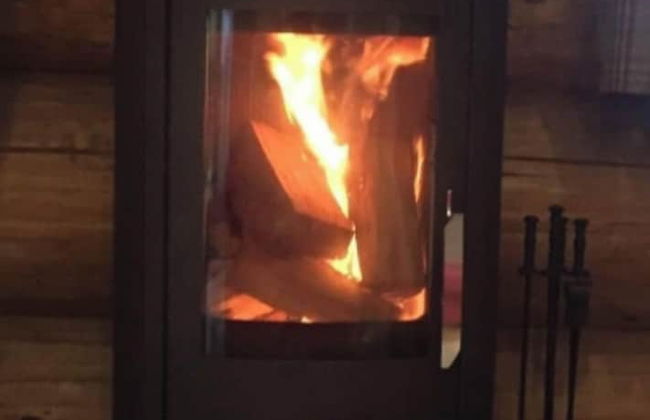 Beautiful 1-bed Secluded Cabin, With bar & Fire - Foto 11