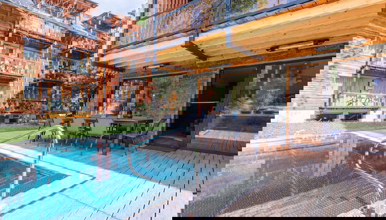 Photo 1 - Appealing Apartment With Pool