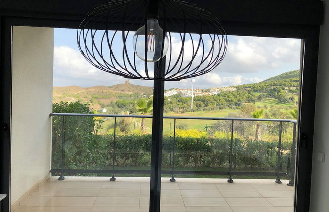Apartment - Sleeps 4 - Parking - Garden - Pool - Foto 29