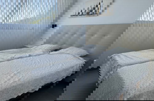 Foto 3 - Apartment - Sleeps 4 - Parking - Garden - Pool