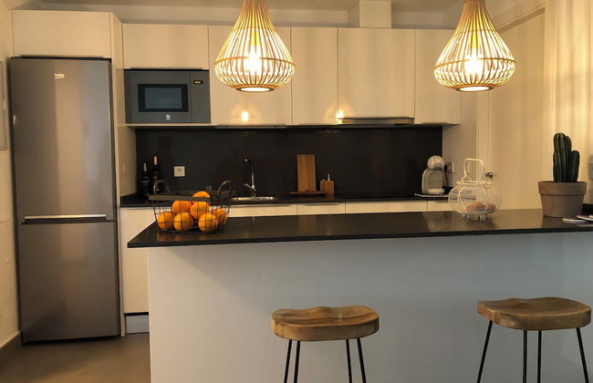Apartment - Sleeps 4 - Parking - Garden - Pool - Foto 4
