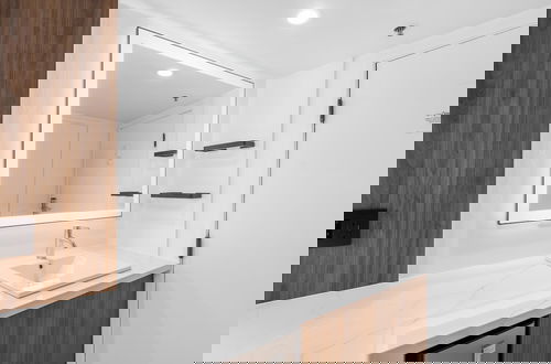 Photo 15 - Uptown Inn by Vantaggio - Limited Service Apart-Hotel