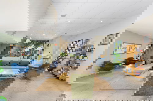 Photo 5 - Uptown Inn by Vantaggio - Limited Service Apart-Hotel