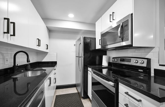 Escape to This Gorgeous new Wilton Manors Villa - Foto 26