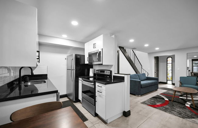 Escape to This Gorgeous new Wilton Manors Villa - Foto 27