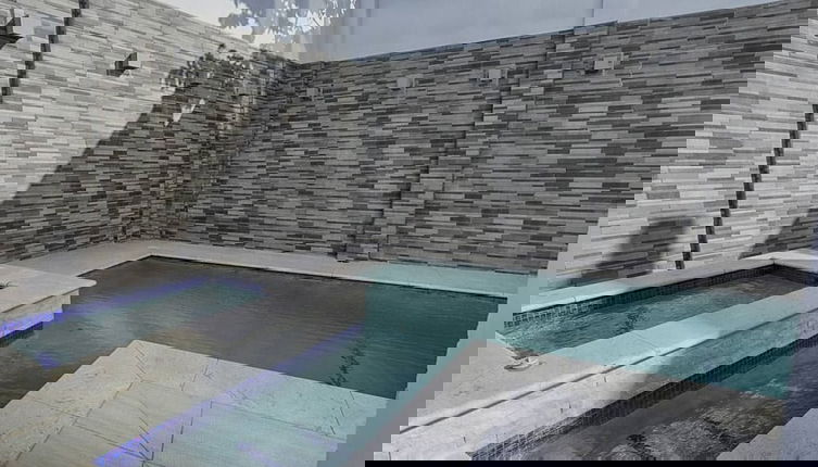 Foto 1 - Jacuzzi Loft and Pool Glencoe Townhome