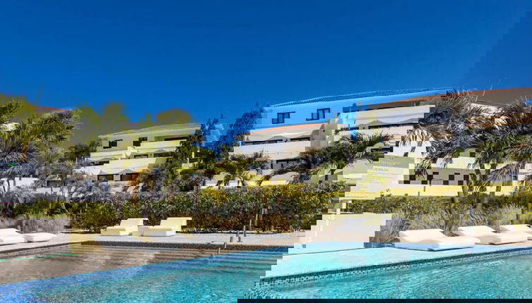 Photo 1 - Green View Delight Chic Blue Bay Apartment