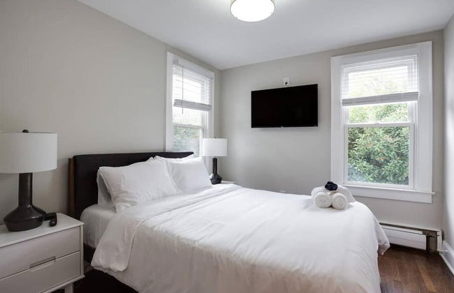 Pet Friendly 3BR Arlington Close to Metro Fast Wifi - Photo 8