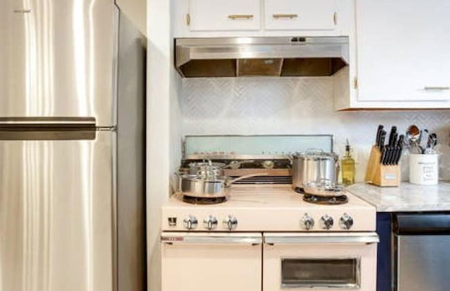 Pet Friendly 3BR Arlington Close to Metro Fast Wifi - Photo 12