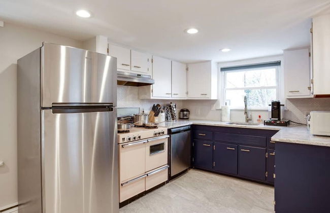 Pet Friendly 3BR Arlington Close to Metro Fast Wifi - Photo 11