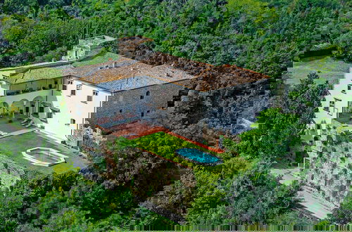 Photo 2 - Castello Lorenzo Heart of Tuscany Renaissance Villa With Pool
