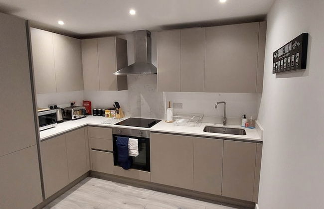 Modern 3 Bedrooms Apt. 01 - Camberley - Foto 12