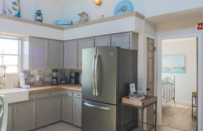 Come Stay - and Sail Away - at This Lovely Canal Home - Foto 5