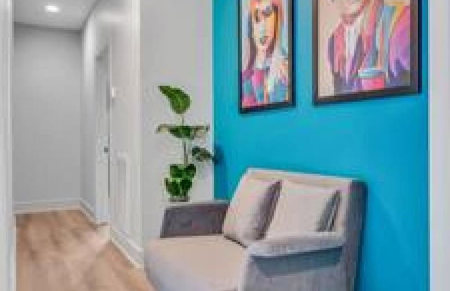 NEW Pink Howdy Oasis 13 Beds Rooftop View Parking - Foto 26