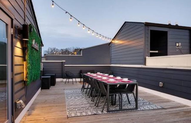 NEW Pink Howdy Oasis 13 Beds Rooftop View Parking - Foto 12