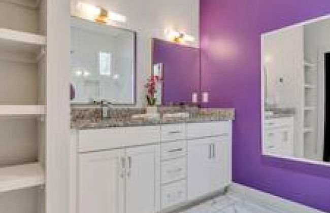 NEW Pink Howdy Oasis 13 Beds Rooftop View Parking - Foto 19