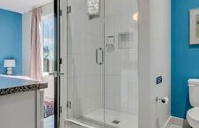 NEW Pink Howdy Oasis 13 Beds Rooftop View Parking - Foto 22