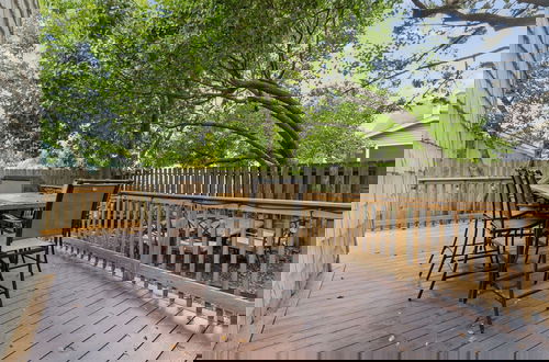 Foto 68 - Oasis Steps From Beach Outdoor Shower and Dining