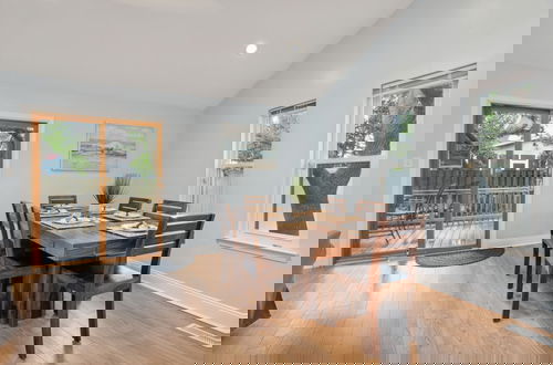 Foto 44 - Oasis Steps From Beach Outdoor Shower and Dining