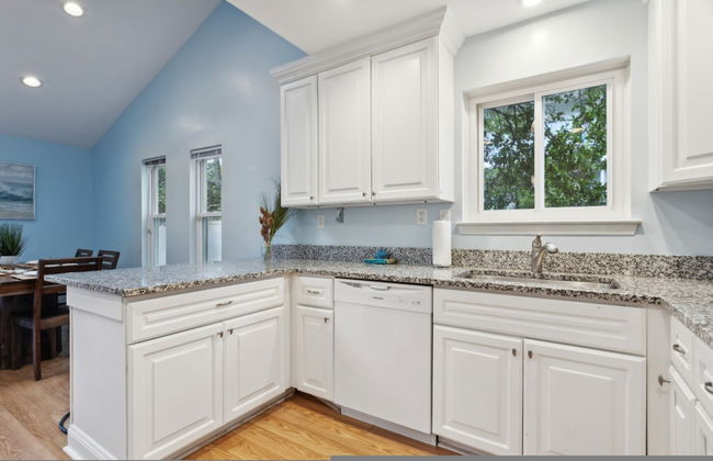 Oasis Steps From Beach Outdoor Shower and Dining - Foto 47