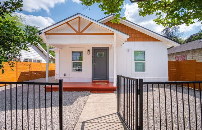 Charming 3BR 1BA Close to Vibrant Downtown - Foto 12