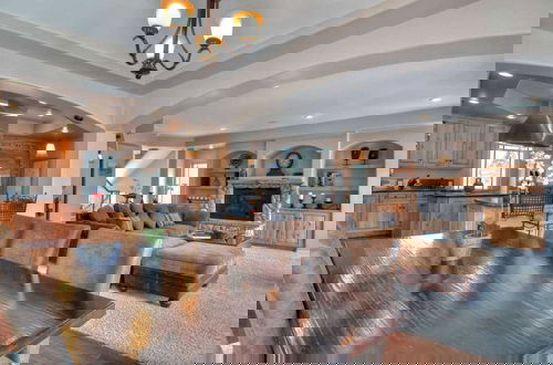 Foto 6 - Boulder Bay Lodge by Avantstay Boulder Bay Home w/ Hot Tub, Large Patio & Game Room