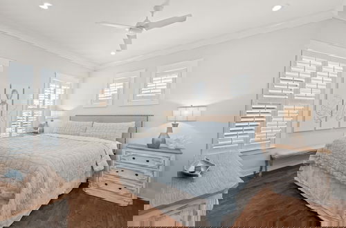 Photo 2 - Luxurious 