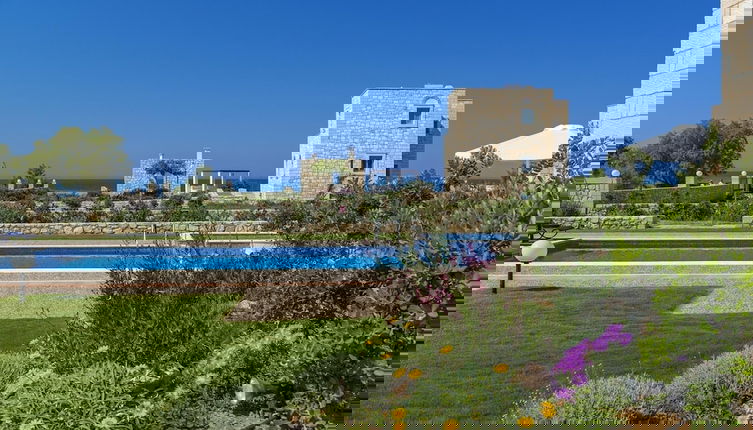 Foto 1 - Emerald Villa 70m From the Beach