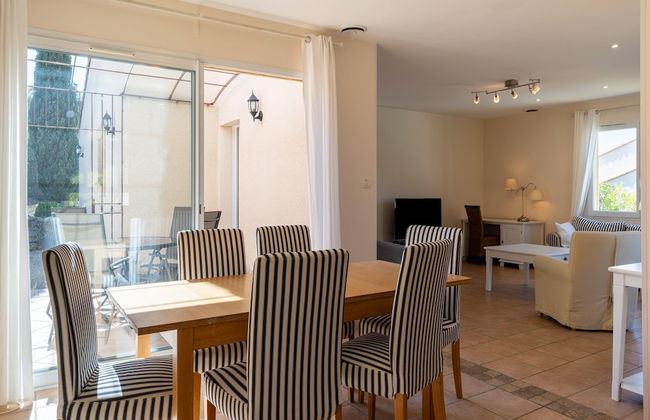 Villa in Montbrun With Pool and Mountain Views - Foto 26