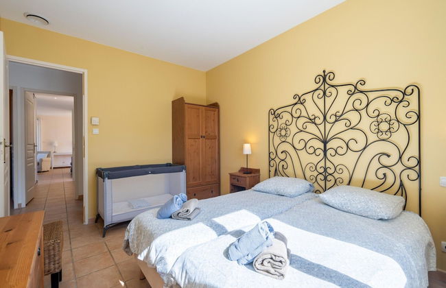 Villa in Montbrun With Pool and Mountain Views - Foto 6