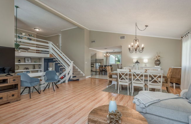 Great 6BR for All Ages/Heated Pool 5 Min to Beach by RedAwning - Foto 29