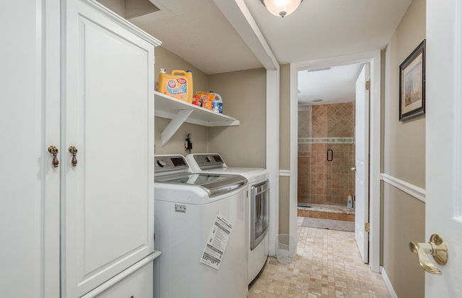 Great 6BR for All Ages/Heated Pool 5 Min to Beach by RedAwning - Foto 59