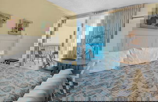Foto 1 - Beautiful Studio, Gulf-front, Gated Community, Large Lagoon Pool