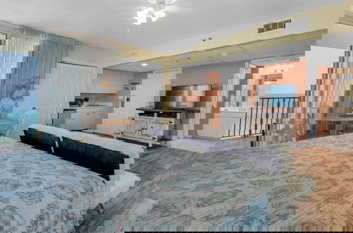 Foto 2 - Beautiful Studio, Gulf-front, Gated Community, Large Lagoon Pool