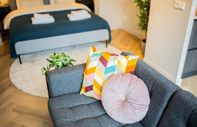 Studio Serviced Apartments With City View - Photo 44
