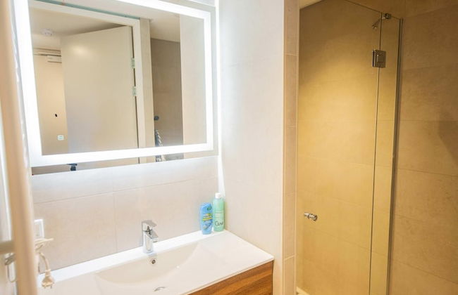 Studio Serviced Apartments With City View - Photo 57