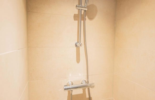 Studio Serviced Apartments With City View - Photo 56